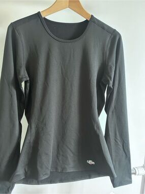 Hot Chillys Thermal Black Top
